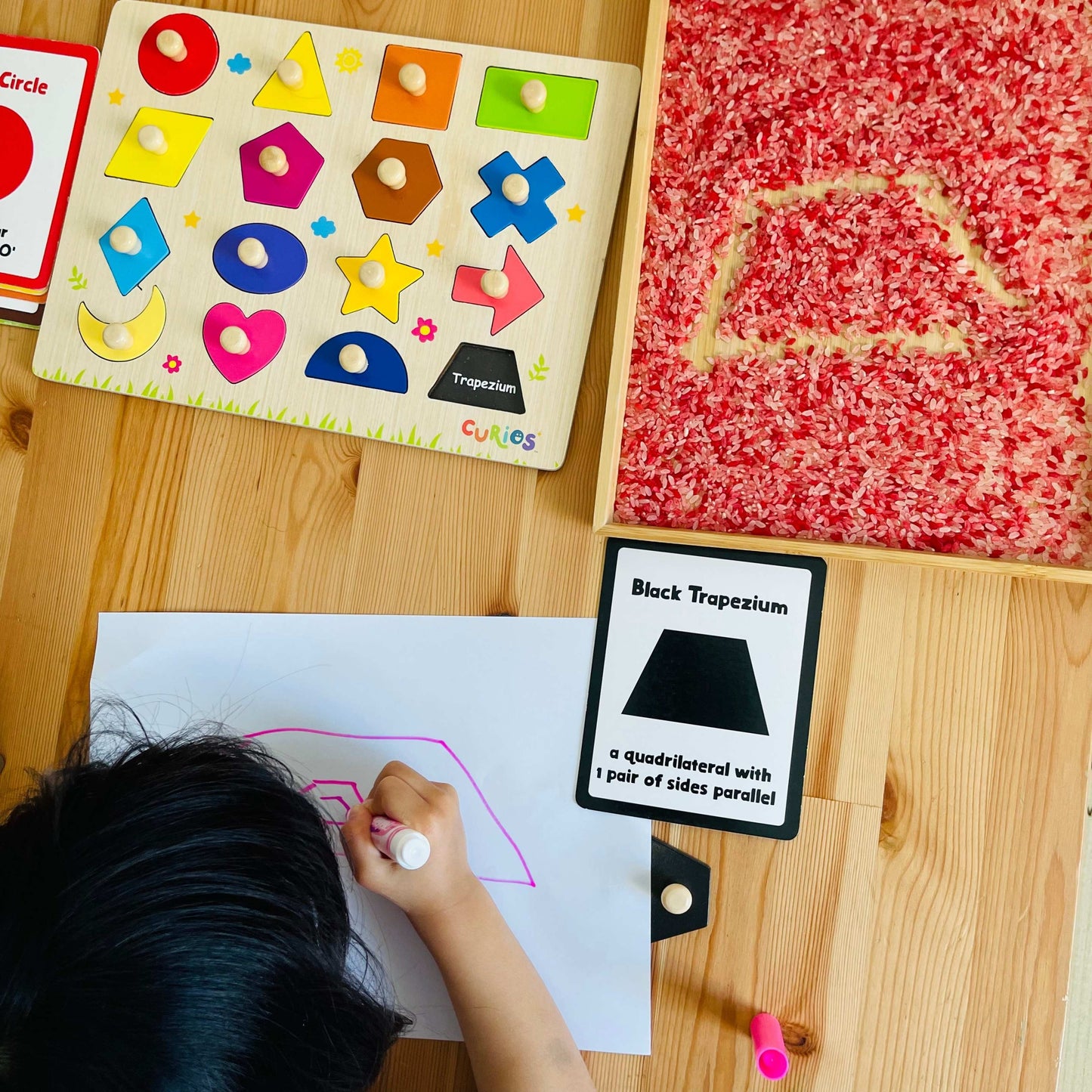 Curios - Magnetic Shape Board